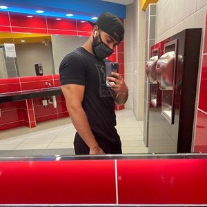 Meet your Posher, Juan